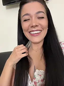 Snapshot of denise_k chatting on July 1, 11:45 am denise k online show from July 1, 11:45 am