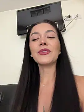 Snapshot of denise_k chatting on August 1, 11:42 am denise k online show from August 1, 11:42 am