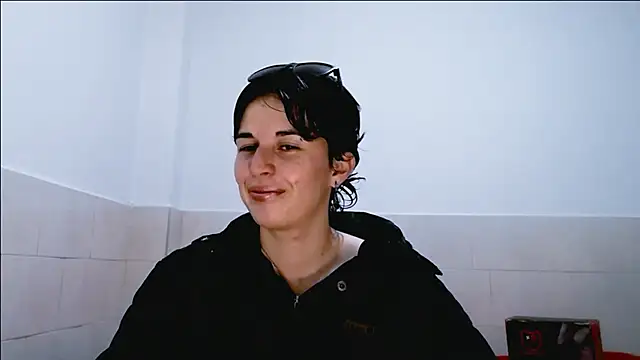 Snapshot of Cocain_Atenea chatting on July 22, 8:44 pm Cocain Atenea online show from July 22, 8:44 pm