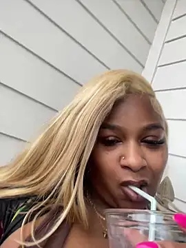 BigFineSelena online show from March 1, 6:54 pm