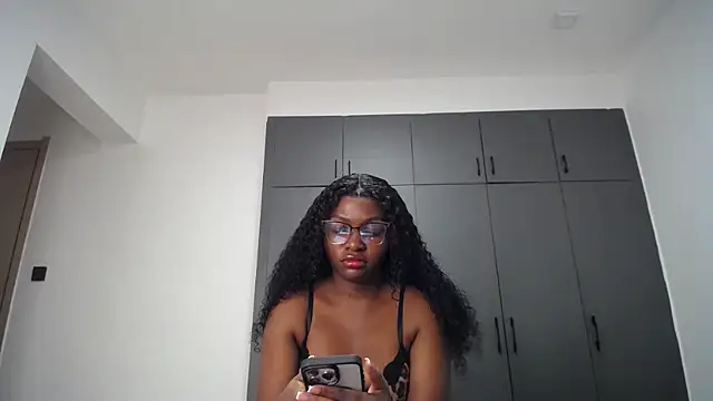 Snapshot of Pretty_Liya08 chatting on May 28, 8:50 pm Pretty Liya08 online show from May 28, 8:50 pm