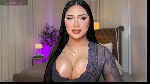 Your Majesty Tyra online show from November 21, 5:06 am