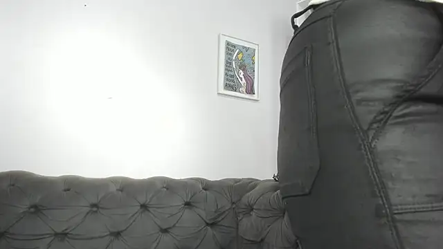 Snapshot of miss_soffi_ chatting on April 29, 12:09 pm miss soffi online show from April 29, 12:09 pm
