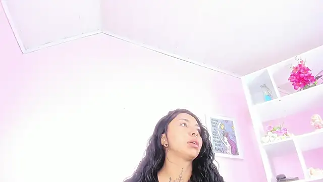 Snapshot of miss_soffi_ chatting on May 29, 12:14 pm miss soffi online show from May 29, 12:14 pm
