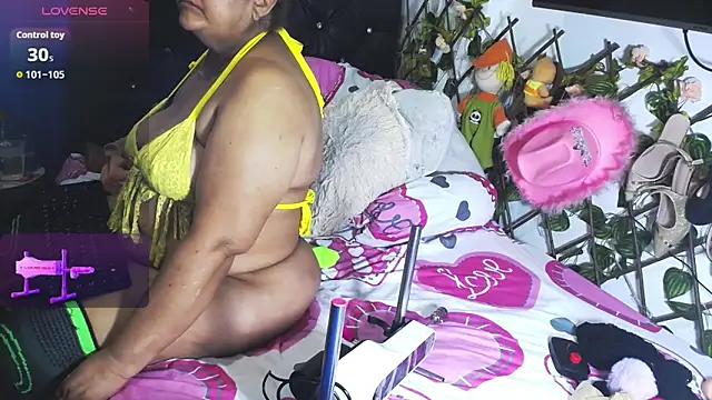 Snapshot of mature_beautiful chatting on May 24, 1:38 pm mature beautiful online show from May 24, 1:38 pm