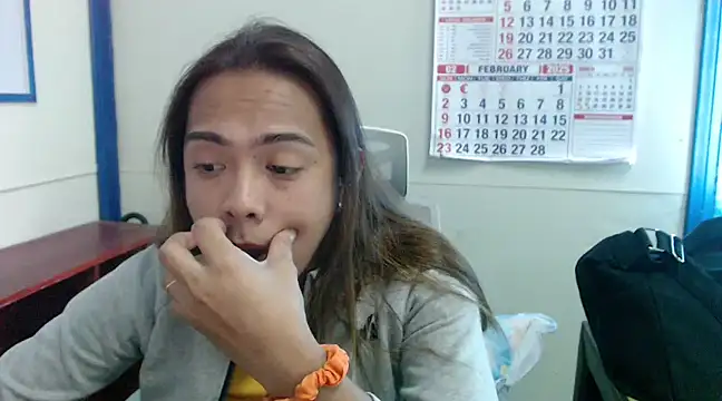 Snapshot of Your_PrettyGirlxxx chatting on February 7, 6:14 am Your PrettyGirlxxx online show from February 7, 6:14 am