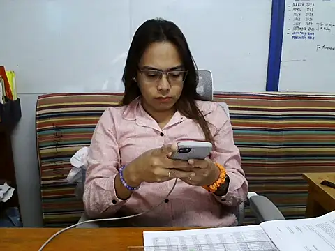 Snapshot of Your_PrettyGirlxxx chatting on February 27, 5:34 am Your PrettyGirlxxx online show from February 27, 5:34 am