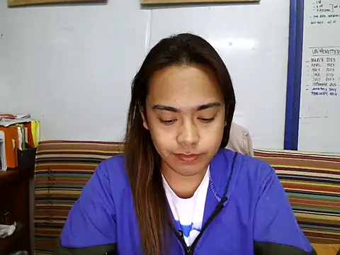 Snapshot of Your_PrettyGirlxxx chatting on March 4, 6:15 am Your PrettyGirlxxx online show from March 4, 6:15 am