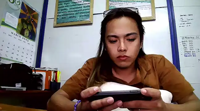 Snapshot of Your_PrettyGirlxxx chatting on March 5, 6:12 am Your PrettyGirlxxx online show from March 5, 6:12 am