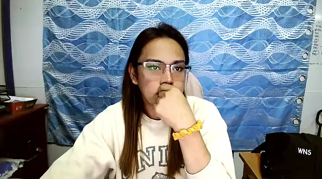 Snapshot of Your_PrettyGirlxxx chatting on March 6, 3:02 am Your PrettyGirlxxx online show from March 6, 3:02 am