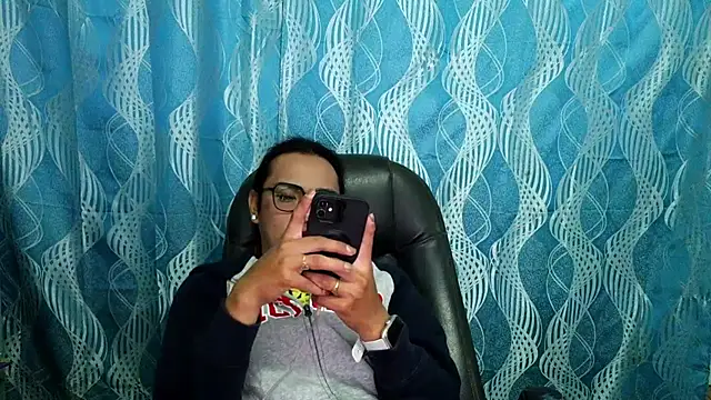 Snapshot of Your_PrettyGirlxxx chatting on September 11, 12:44 am Your PrettyGirlxxx online show from September 11, 12:44 am