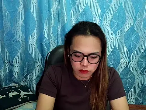 Snapshot of Your_PrettyGirlxxx chatting on September 24, 12:25 am Your PrettyGirlxxx online show from September 24, 12:25 am