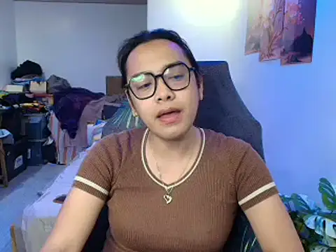 Your PrettyGirlxxx online show from May 10, 11:15 am