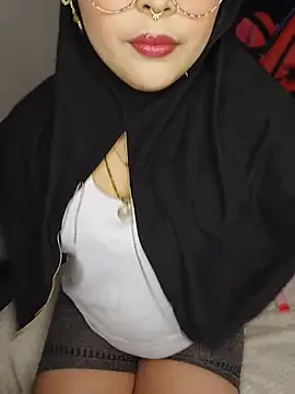 Hana    online show from May 22, 11:21 pm