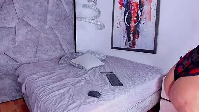 AmandaNordby  online show from October 23, 8:07 pm