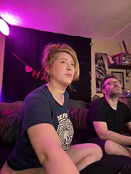 Snapshot of Mallorykoxx69 chatting on February 19, 7:50 am Mallorykoxx69 online show from February 19, 7:50 am