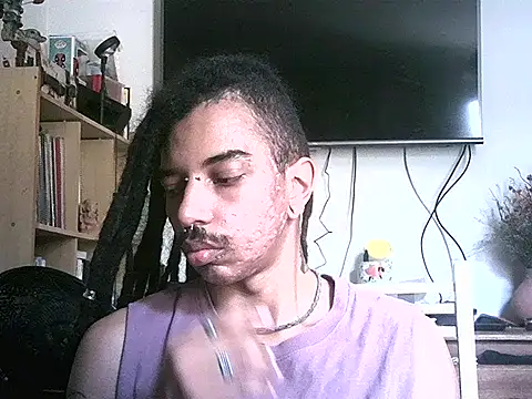Snapshot of DarkSlim666 chatting on January 12, 1:16 pm DarkSlim666 online show from January 12, 1:16 pm