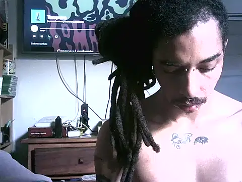 Snapshot of DarkSlim666 chatting on February 18, 8:38 pm DarkSlim666 online show from February 18, 8:38 pm