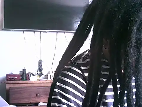 Snapshot of DarkSlim666 chatting on February 19, 4:14 pm DarkSlim666 online show from February 19, 4:14 pm
