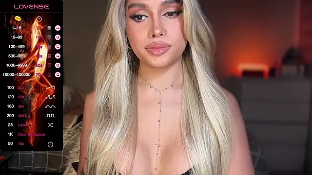 Snapshot of Judi_Abas chatting on October 17, 12:52 pm Judi Abas online show from October 17, 12:52 pm