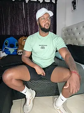 blackdrey18 online show from March 25, 1:06 pm