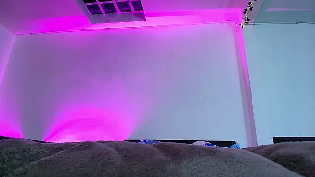 yesie hot online show from March 8, 1:14 am