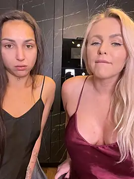 Snapshot of Keep_us_wild chatting on December 19, 9:07 am Keep us wild online show from December 19, 9:07 am