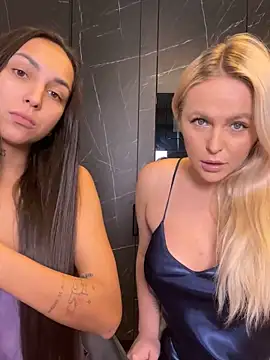 Snapshot of Keep_us_wild chatting on January 7, 3:57 am Keep us wild online show from January 7, 3:57 am