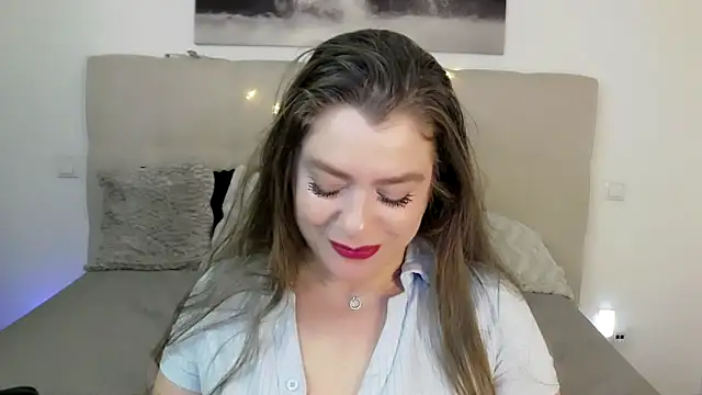 PetersEmily online show from December 2, 1:14 am