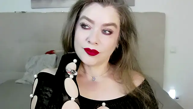 PetersEmily online show from February 19, 2:01 pm