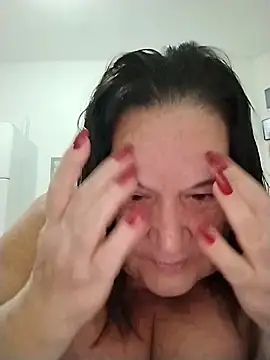 Snapshot of Yaya_Mineira chatting on May 18, 7:52 pm Yaya Mineira online show from May 18, 7:52 pm