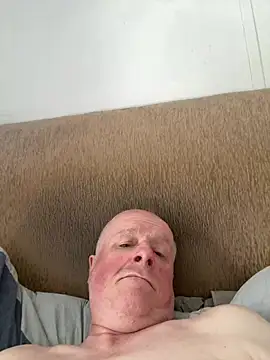 Snapshot of locallad88 chatting on June 4, 3:29 pm locallad88 online show from June 4, 3:29 pm