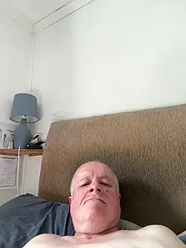 Snapshot of locallad88 chatting on June 18, 3:16 pm locallad88 online show from June 18, 3:16 pm