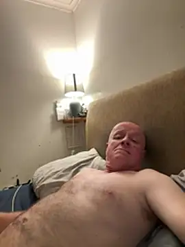 Snapshot of locallad88 chatting on July 19, 12:47 am locallad88 online show from July 19, 12:47 am