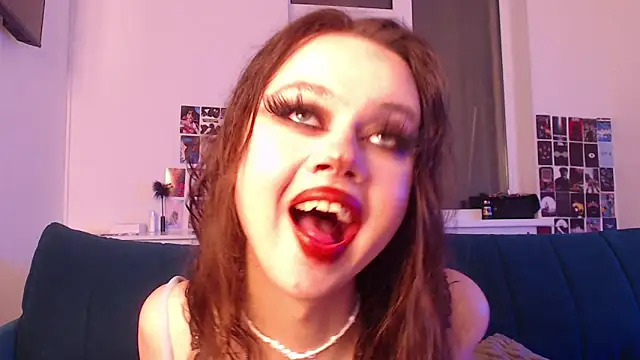 ursula davis online show from December 20, 6:35 pm