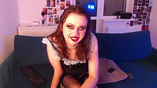 ursula davis online show from December 22, 6:59 pm