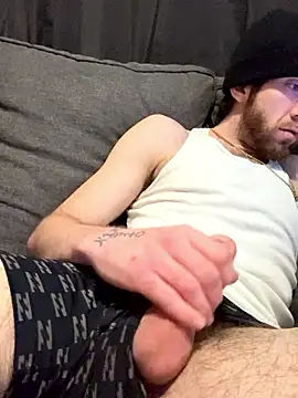 Snapshot of KcCumz19 chatting on January 9, 2:09 pm KcCumz19 online show from January 9, 2:09 pm