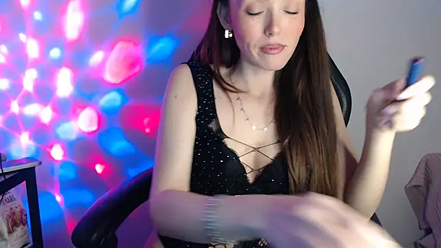 VeronicaZule online show from March 5, 9:00 pm