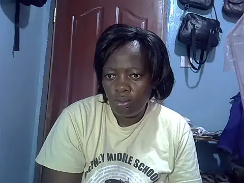 Snapshot of Ebonyceline chatting on June 27, 6:07 am Ebonyceline online show from June 27, 6:07 am