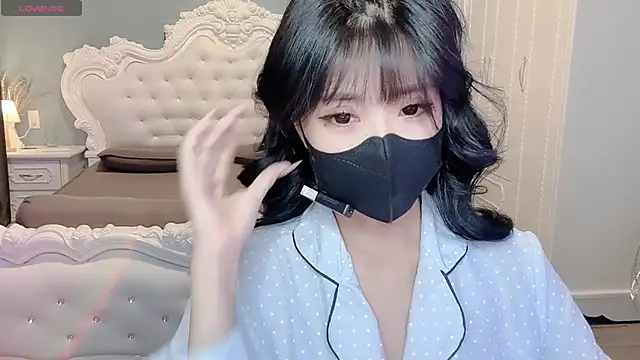 Mya Lee online show from February 15, 7:43 pm