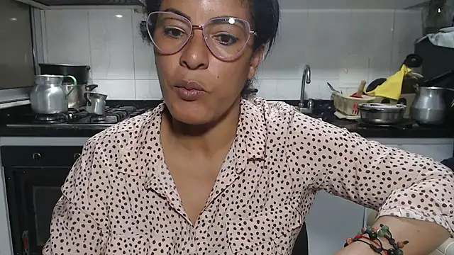 kateleyagrey online show from March 7, 12:18 am