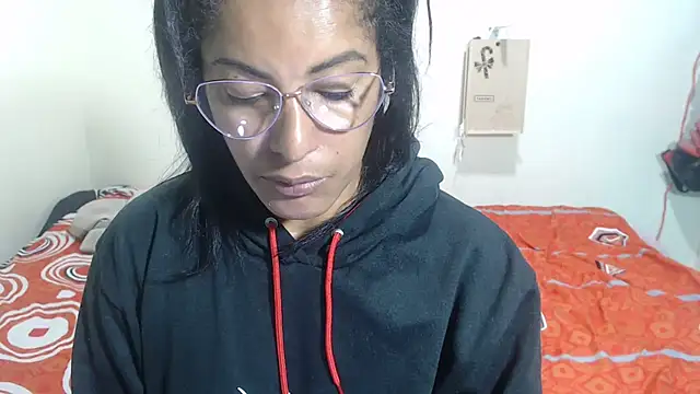 kateleyagrey online show from May 24, 10:31 am
