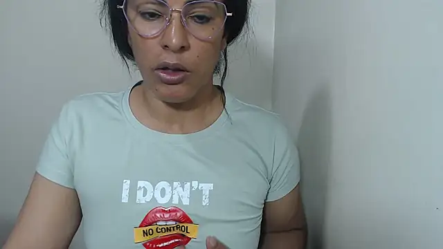 kateleyagrey online show from June 11, 12:32 am