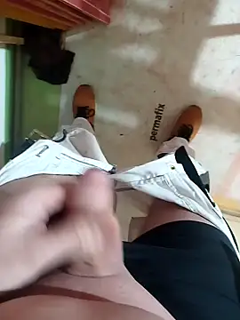 Snapshot of GeilerSchweizer chatting on January 21, 9:03 am GeilerSchweizer online show from January 21, 9:03 am