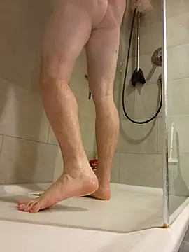 Snapshot of GeilerSchweizer chatting on February 10, 7:47 am GeilerSchweizer online show from February 10, 7:47 am