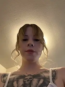 BiancaValentina online show from June 25, 5:56 am