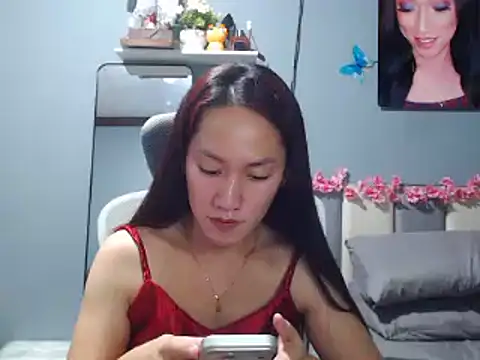 Snapshot of babysuckerxxx chatting on June 26, 1:37 pm babysuckerxxx online show from June 26, 1:37 pm
