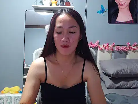 Snapshot of babysuckerxxx chatting on July 8, 5:23 am babysuckerxxx online show from July 8, 5:23 am