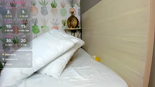 Snapshot of jade_cruz20 chatting on December 23, 10:23 pm jade cruz20 online show from December 23, 10:23 pm