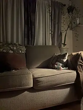 Snapshot of ClumsyLink chatting on November 19, 8:58 am ClumsyLink online show from November 19, 8:58 am